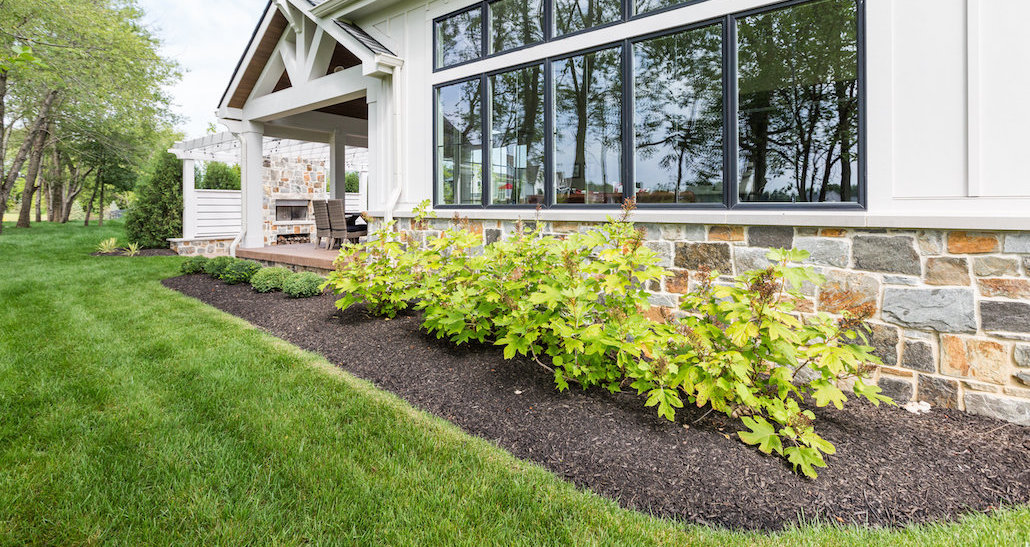 Mulched softscape with shrubbery | Hittle Landscaping